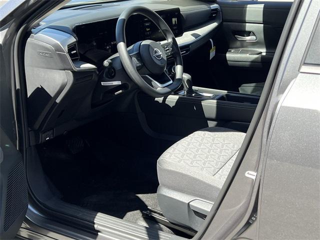 new 2025 Nissan Kicks car, priced at $27,010