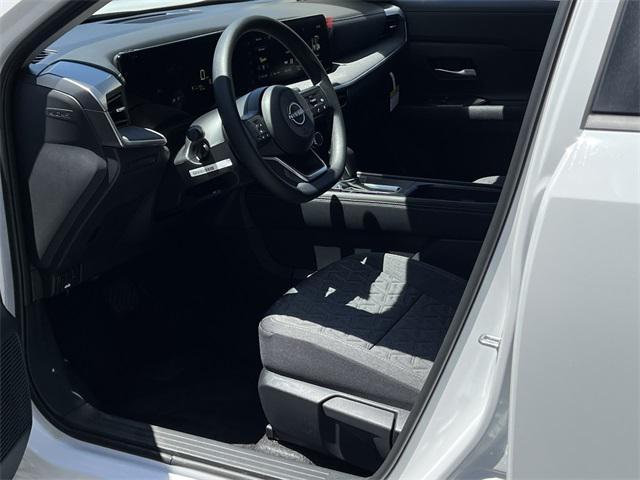 new 2025 Nissan Kicks car, priced at $27,010
