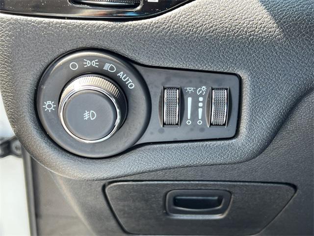 used 2021 Jeep Cherokee car, priced at $21,991