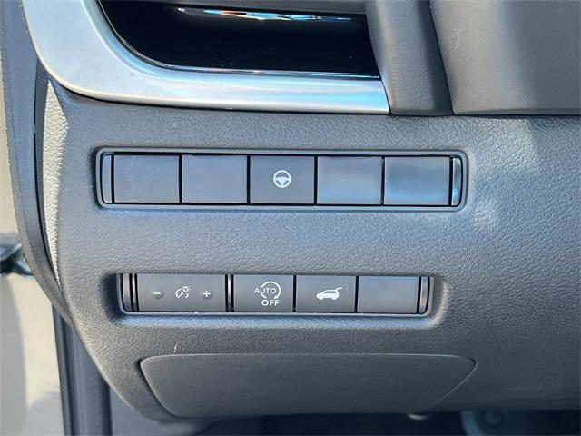 new 2025 Nissan Rogue car, priced at $33,333