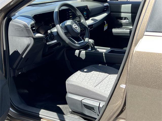 new 2025 Nissan Kicks car, priced at $27,010