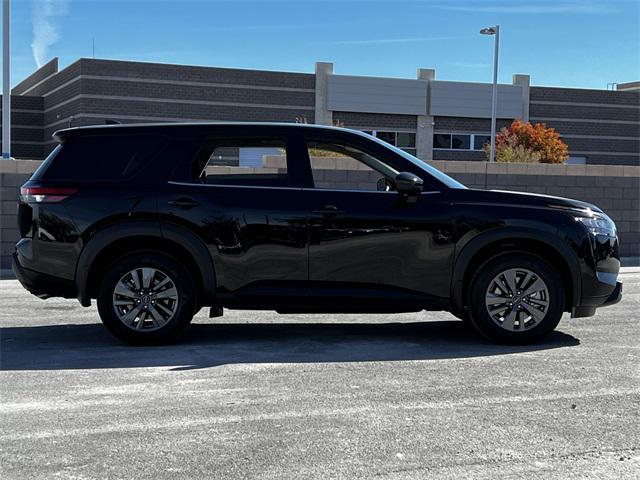 new 2024 Nissan Pathfinder car, priced at $32,528