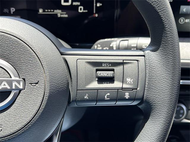new 2025 Nissan Kicks car, priced at $25,245