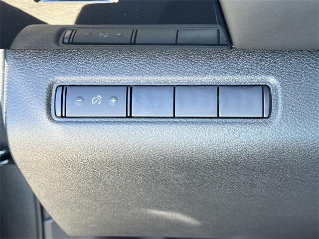 new 2025 Nissan Pathfinder car, priced at $31,900