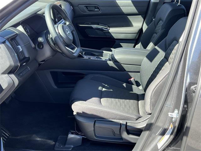 new 2025 Nissan Pathfinder car, priced at $31,900