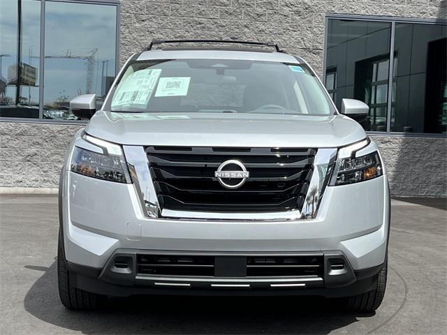 new 2025 Nissan Pathfinder car, priced at $38,686