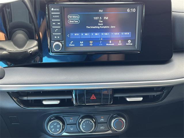 new 2025 Nissan Kicks car, priced at $25,268