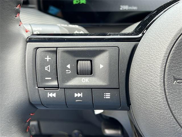 new 2025 Nissan Kicks car, priced at $28,722