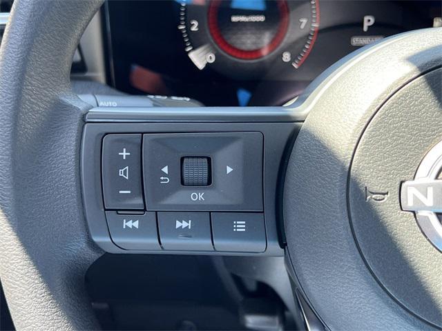 new 2025 Nissan Kicks car, priced at $26,842