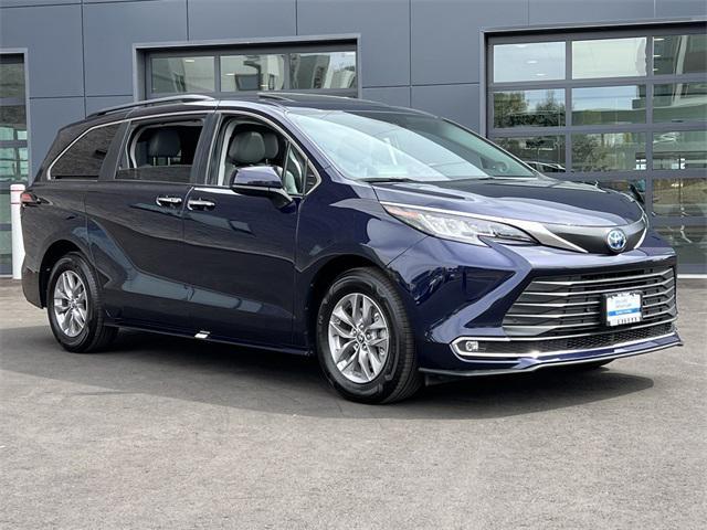 used 2022 Toyota Sienna car, priced at $43,491