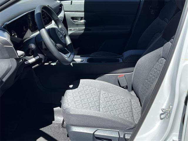 new 2025 Nissan Kicks car, priced at $27,248