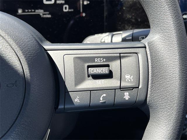 new 2025 Nissan Kicks car, priced at $27,248