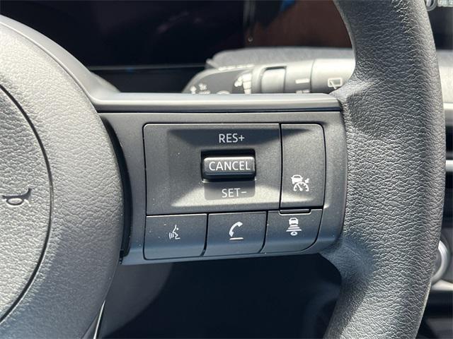 new 2025 Nissan Kicks car, priced at $28,425