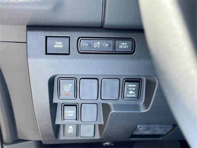new 2025 Nissan Frontier car, priced at $36,982