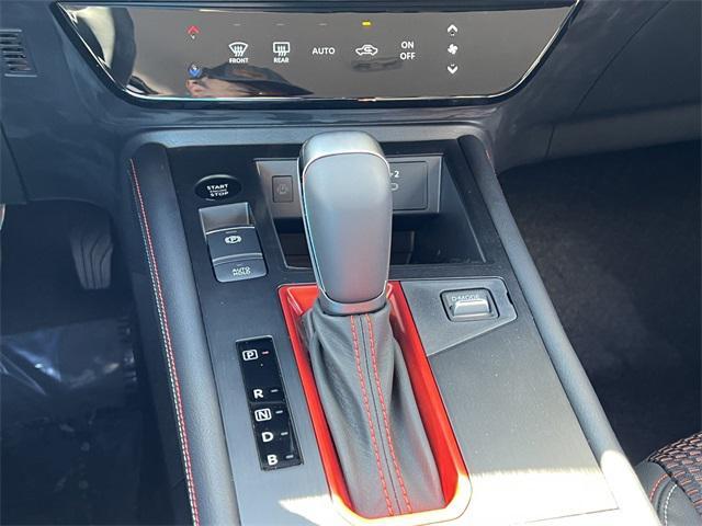 new 2025 Nissan Kicks car, priced at $28,410