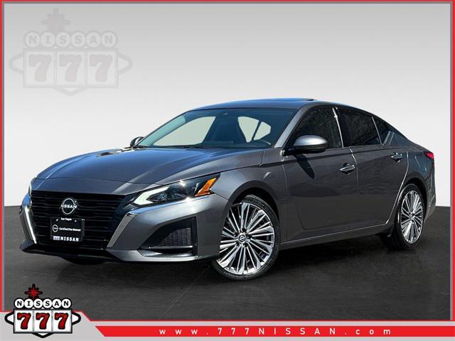 used 2023 Nissan Altima car, priced at $25,882