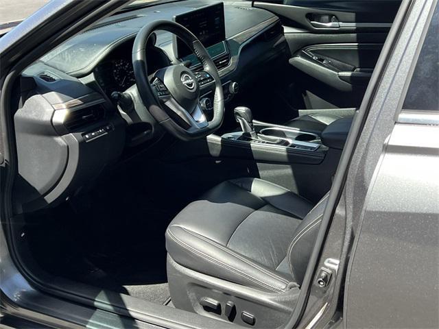 used 2023 Nissan Altima car, priced at $25,882
