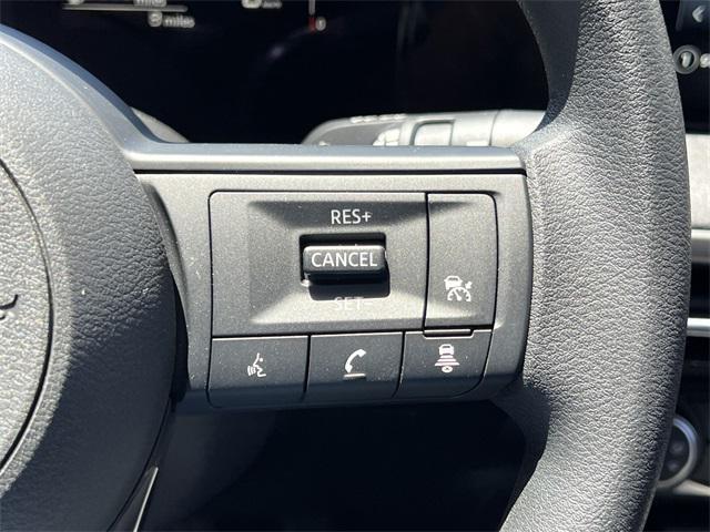new 2025 Nissan Kicks car, priced at $27,392