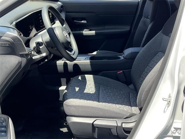 new 2025 Nissan Kicks car, priced at $27,392
