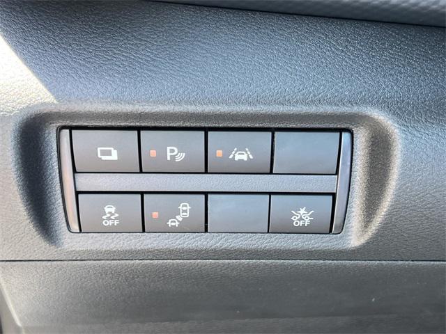 new 2025 Nissan Kicks car, priced at $22,925