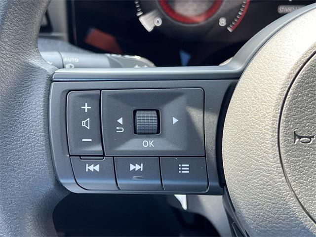 new 2025 Nissan Kicks car, priced at $28,425