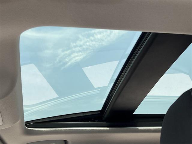 new 2025 Nissan Kicks car, priced at $28,425