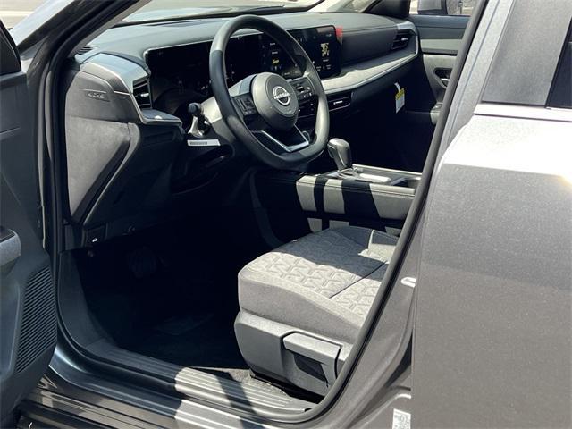 new 2025 Nissan Kicks car, priced at $28,425