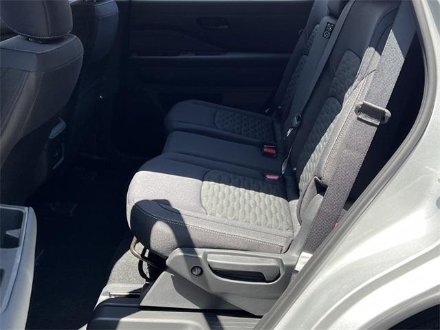 new 2025 Nissan Pathfinder car, priced at $38,590