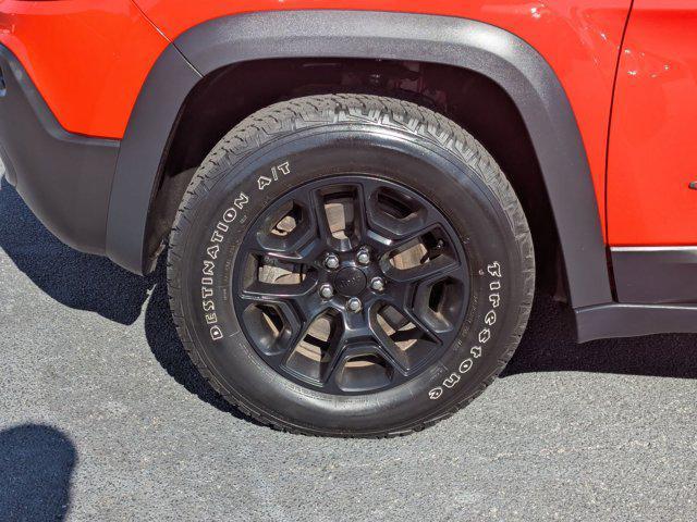 used 2021 Jeep Cherokee car, priced at $28,990