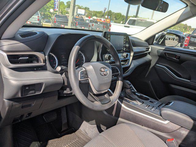 used 2022 Toyota Highlander car, priced at $34,990
