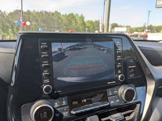 used 2022 Toyota Highlander car, priced at $34,990