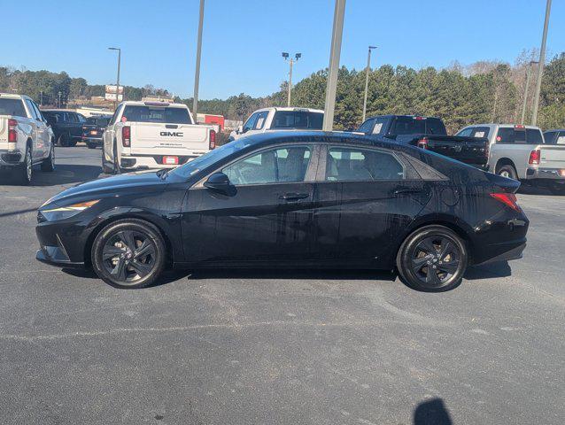 used 2022 Hyundai Elantra car