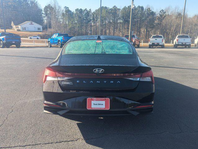 used 2022 Hyundai Elantra car