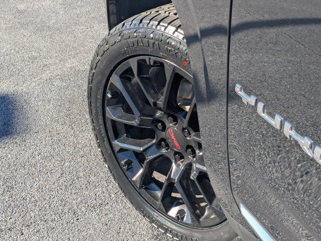 used 2022 GMC Yukon car, priced at $59,990