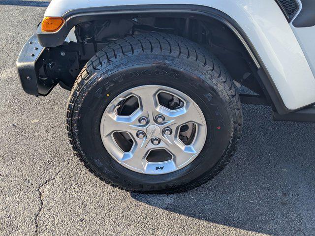 used 2021 Jeep Gladiator car, priced at $33,990