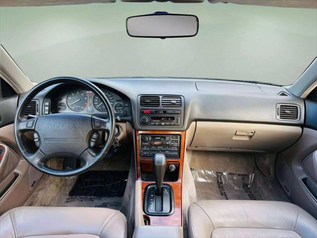 used 1992 Acura Legend car, priced at $14,999