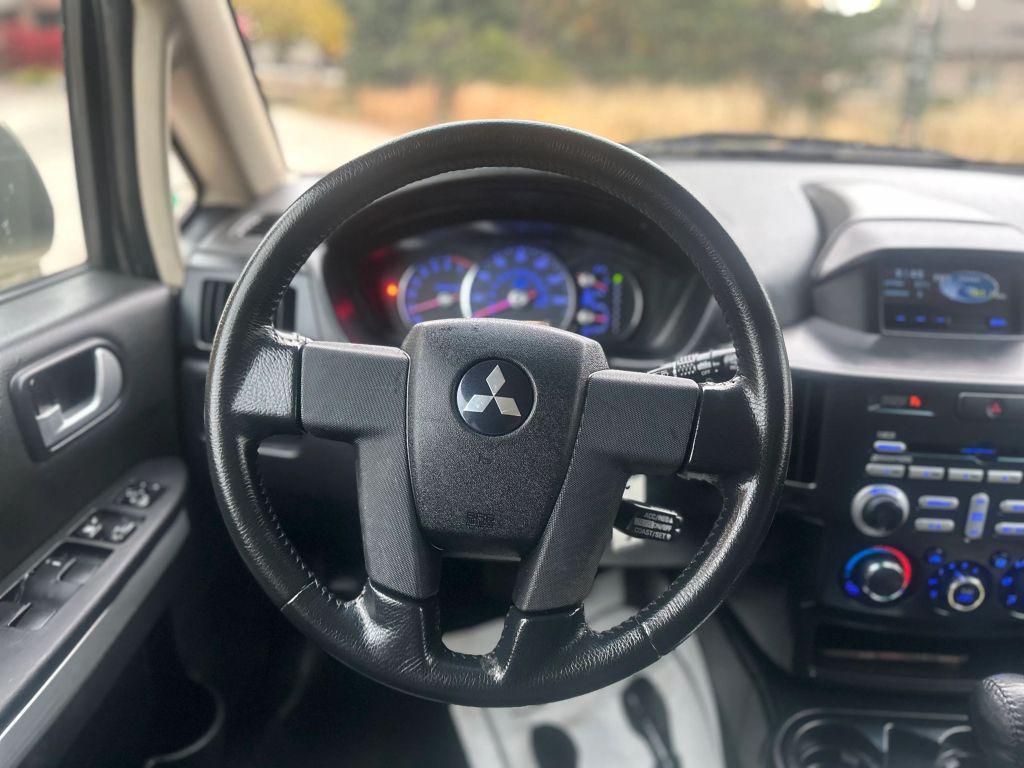 used 2007 Mitsubishi Endeavor car, priced at $5,999