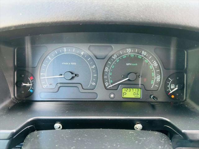 used 2004 Land Rover Discovery car, priced at $12,999