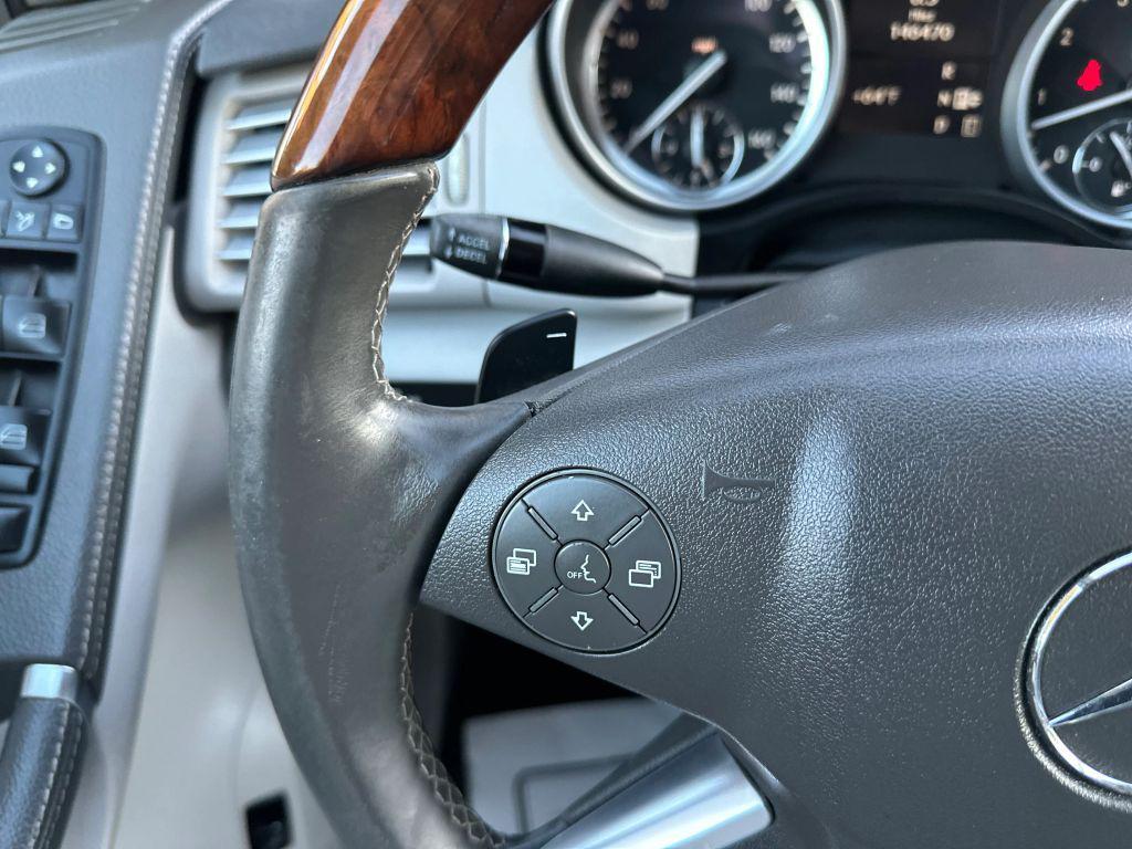 used 2011 Mercedes-Benz R-Class car, priced at $7,999