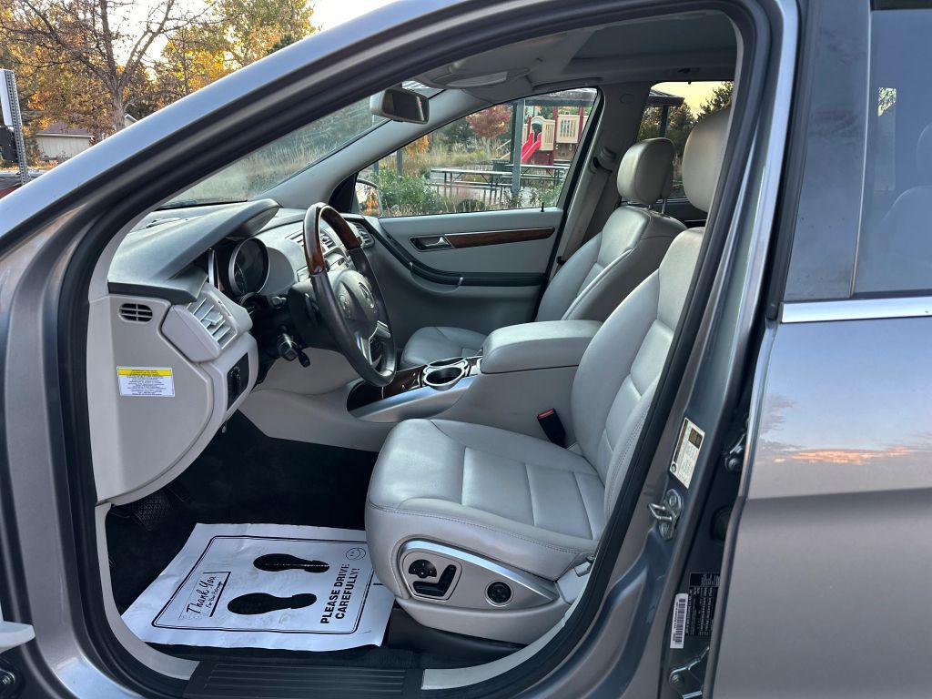used 2011 Mercedes-Benz R-Class car, priced at $7,999