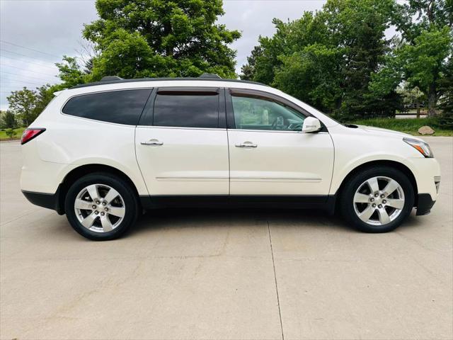 used 2014 Chevrolet Traverse car, priced at $9,999