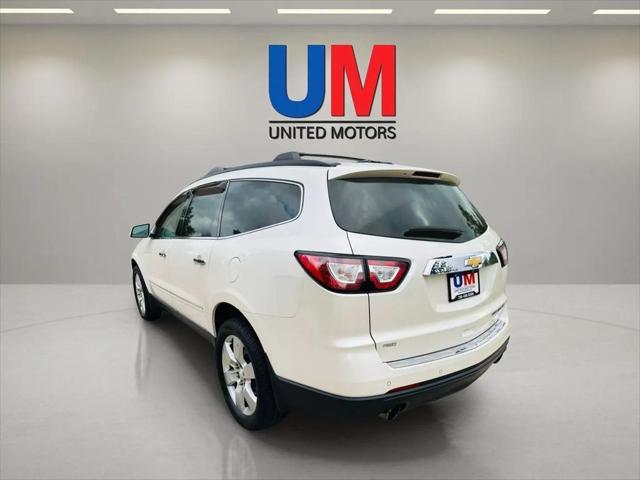used 2014 Chevrolet Traverse car, priced at $9,999