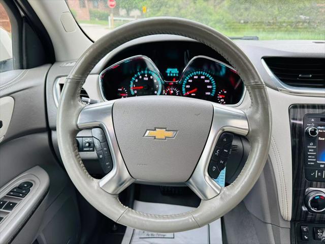 used 2014 Chevrolet Traverse car, priced at $9,999
