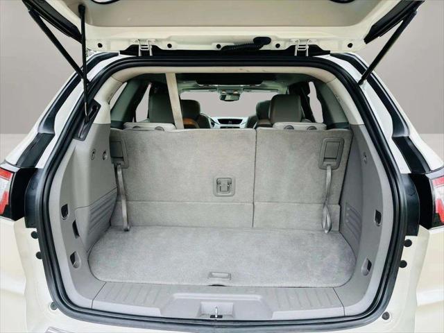 used 2014 Chevrolet Traverse car, priced at $9,999