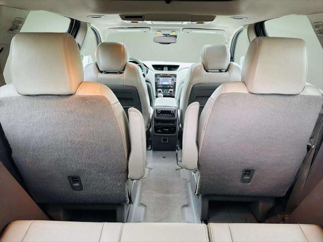 used 2014 Chevrolet Traverse car, priced at $9,999