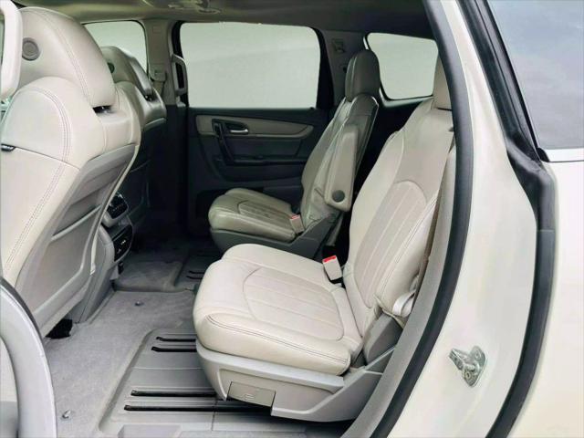 used 2014 Chevrolet Traverse car, priced at $9,999