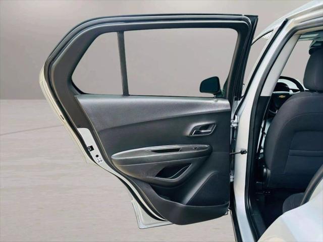 used 2022 Chevrolet Trax car, priced at $13,999