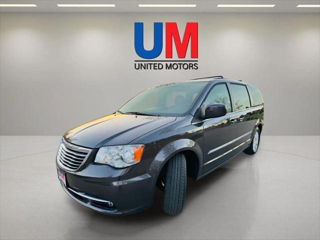 used 2015 Chrysler Town & Country car, priced at $9,499