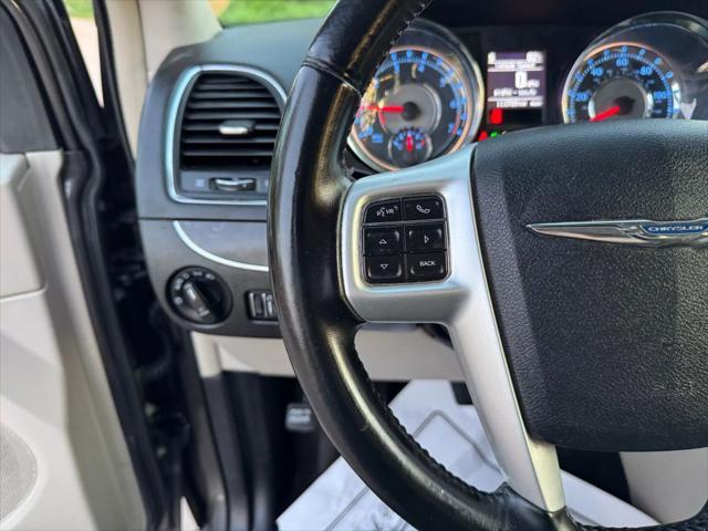used 2015 Chrysler Town & Country car, priced at $9,499