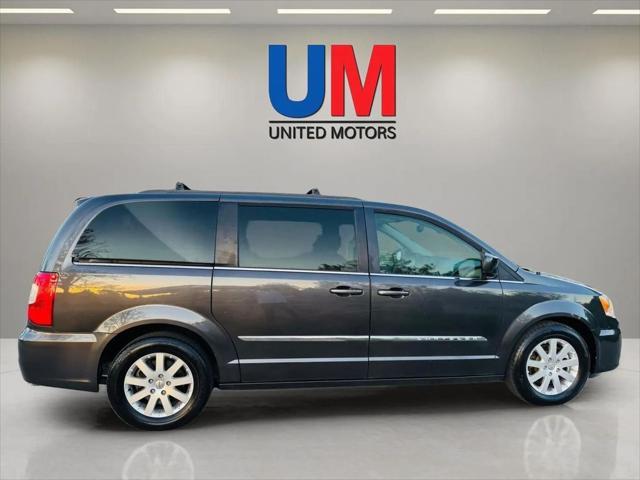 used 2015 Chrysler Town & Country car, priced at $9,499